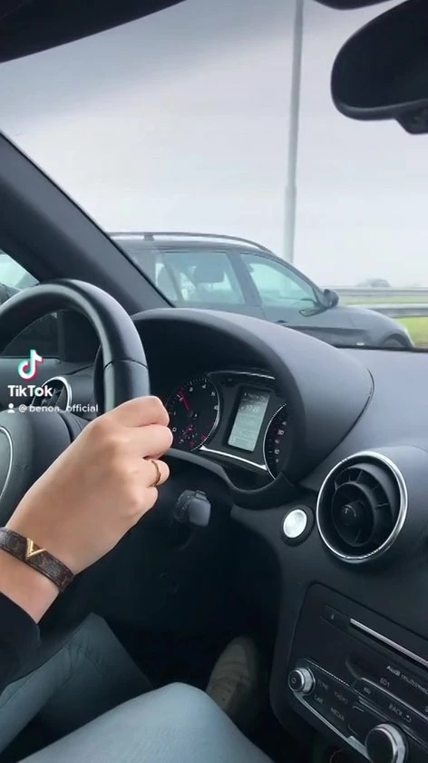 Promo ❤️ Yehwang Ketting Open Klaver - Dames Ketting - Stainless Steel Ketting - Zilverkleurig - Sieraden - Kettingen - Ketting - Ketting Dames - Ketting Zilver ❤️ 4 Promo ❤️ Yehwang Ketting Open Klaver - Dames Ketting - Stainless Steel Ketting - Zilverkleurig - Sieraden - Kettingen - Ketting - Ketting Dames - Ketting Zilver ❤️ - Afbeelding 2