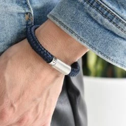 Beste deal ✨ Heren Armband Donkerblauw Touw - Scheepstouw Armband Blauw 8mm Dik - 19,5cm - Stalen Magnetische Sluiting - Mauro Vinci Vicara Darkblue- Met Geschenkverpakking 🔔 -Sieraden-horloges Verkoop 550x363 1