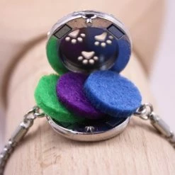 Flash-uitverkoop ⭐ Bixorp Aroma Geurarmband Met Amulet Voor Etherische Olie - Hondenpootjes - Zilverkleurig Stainless Steel - Absorberende Watjes Voor Parfum & Essentiële Olie - Cadeau Voor Haar / Dames / Vriendin / Mama / Vrouwen 👏 -Sieraden-horloges Verkoop 550x366 27