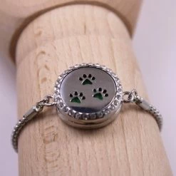 Flash-uitverkoop ⭐ Bixorp Aroma Geurarmband Met Amulet Voor Etherische Olie - Hondenpootjes - Zilverkleurig Stainless Steel - Absorberende Watjes Voor Parfum & Essentiële Olie - Cadeau Voor Haar / Dames / Vriendin / Mama / Vrouwen 👏 -Sieraden-horloges Verkoop 550x366 28