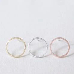 Nieuw 👍 Amodi 24/7 Jewelry Collection Cirkel Oorbellen - Open - Oorknopjes - Geborsteld - Minimalistisch - Zilver ⌛ -Sieraden-horloges Verkoop 550x440 2