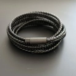 Korting ๐ Leren Armband Zwart Mauro Vinci CALA Due 21.5cm Met Clip Sluiting Wikkelarmband Dames Heren Jongen Meisje ๐ 10 Korting ๐ Leren Armband Zwart Mauro Vinci CALA Due 21.5cm Met Clip Sluiting Wikkelarmband Dames Heren Jongen Meisje ๐ -Sieraden-horloges Verkoop 550x525 2