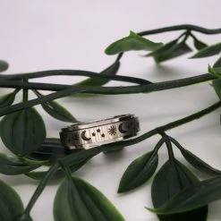 Goedkoop ⭐ Despora Anxiety Ring - (ster Maan) - Stress Ring - Fidget Ring - Draaibare Ring - Spinning Ring - Spinner Ring - Zilver Plated - (18.50 Mm / Maat 58) ⭐ -Sieraden-horloges Verkoop 550x550 1078