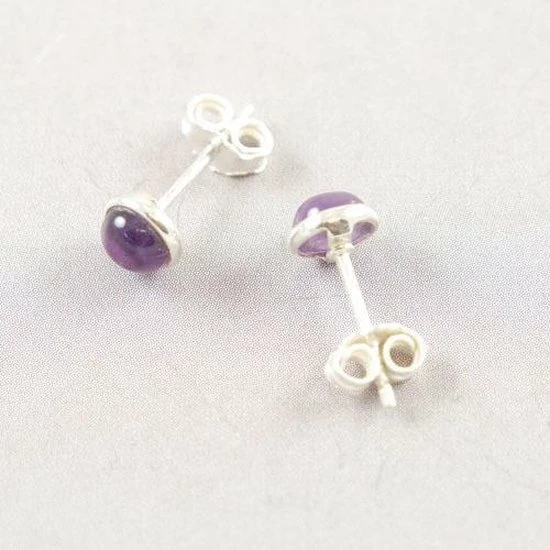 Top 10 π House Of Jewels - Kleine Amethist Oorknoppen 925 Zilver - Cabochon Geslepen π 5 Top 10 π House Of Jewels - Kleine Amethist Oorknoppen 925 Zilver - Cabochon Geslepen π - Afbeelding 3