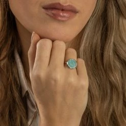 Begroting โจ My Bendel - Ring Zilver - Met Blauwe Amazoniet Edelsteen - My Bendel - Schitterde Ring Met 12 Mm Ronde Amazoniet Edelsteen - De Aderen In Deze Steen Maken Iedere Ring Uniek - Met Luxe Cadeauverpakking ๐ 12 Begroting โจ My Bendel - Ring Zilver - Met Blauwe Amazoniet Edelsteen - My Bendel - Schitterde Ring Met 12 Mm Ronde Amazoniet Edelsteen - De Aderen In Deze Steen Maken Iedere Ring Uniek - Met Luxe Cadeauverpakking ๐ -Sieraden-horloges Verkoop 550x550 45