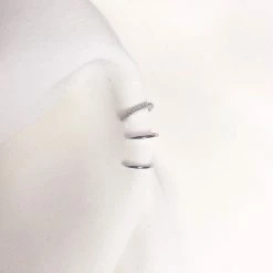 Promo 🤩 3 Is A Crowd - 3 In 1 - Earcuff - 925 Sterling Zilver - Goud - Verguld - Nepoorbel - Nep Piercing - Clipoorbel - Geen Piercing Nodig - Conch - Klipoorbellen.nl 😉