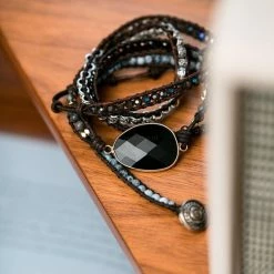 Goedkoopste 💯 Zentana Wikkelarmband Onyx & Frosted Agaat - Grof Geslepen - Focus ⭐ -Sieraden-horloges Verkoop 550x550 74