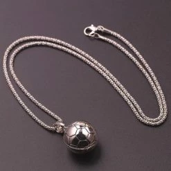 Begroting 💯 TrendFox Ketting Met Voetbal Hanger - Zilver Kleurig - Ketting Mannen - Ketting Dames - Mannen Ketting - Heren Ketting - Sinterklaas Cadeautjes 🎉 -Sieraden-horloges Verkoop 550x550 889