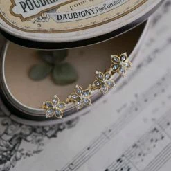 Flash-uitverkoop ⭐ CiCi'De Jewelry Amsterdam Bauhinia-gedetailleerd Ontwerp Elegante Bloem Oorstekers - Goud Vermeil - Natuurlijke Hemelsblauwe Topaas 🧨 -Sieraden-horloges Verkoop 550x550 957